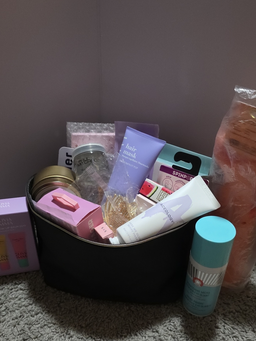25+ Brand New Items---Mystery Beauty Bag